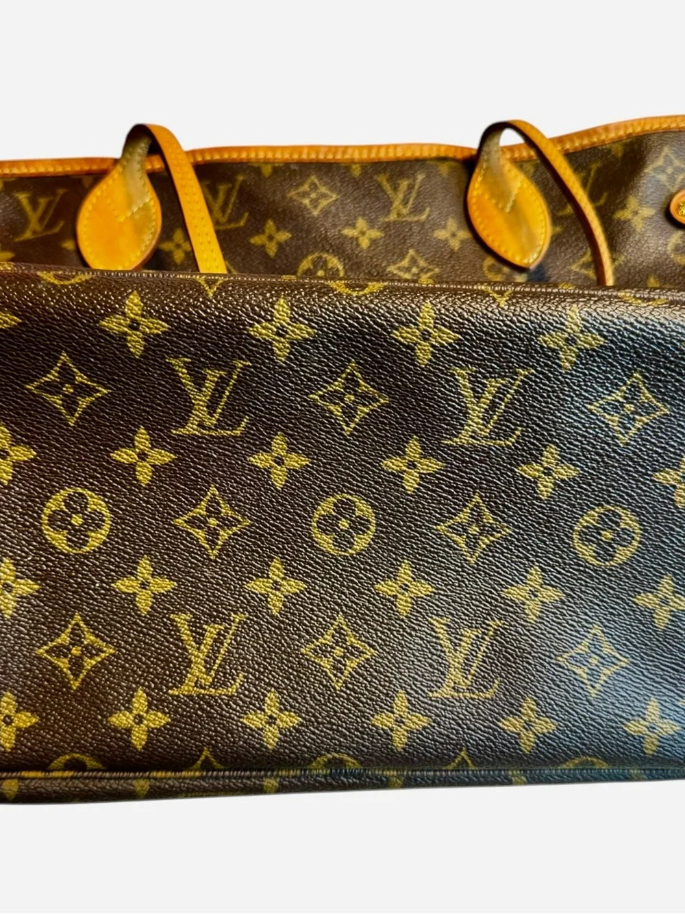 Louis Vuitton Neverfull MM Monogram Tote